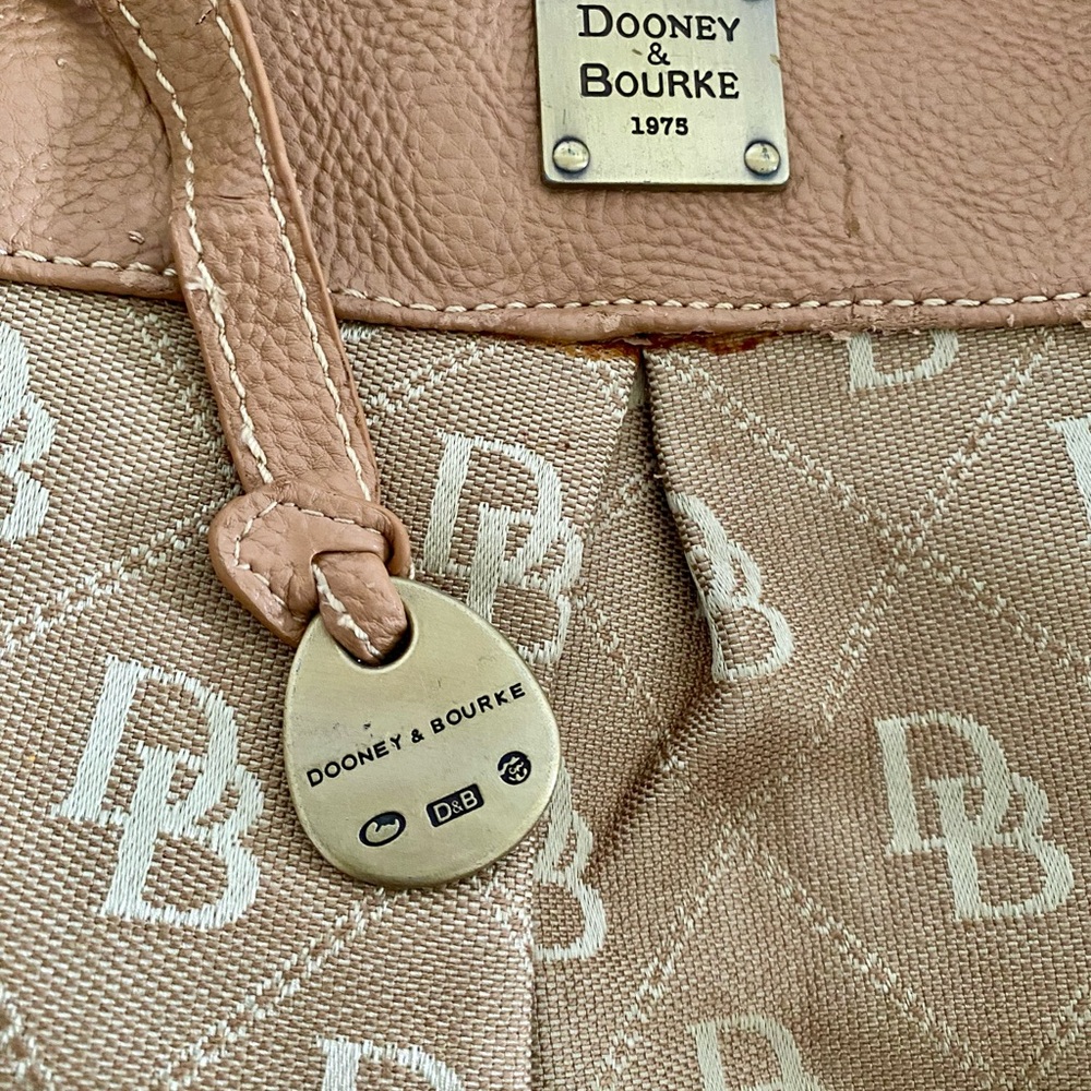 Dooney & Bourke Y2K-ERA. handles are peeling along with other spots see photos. - Picture 3 of 16